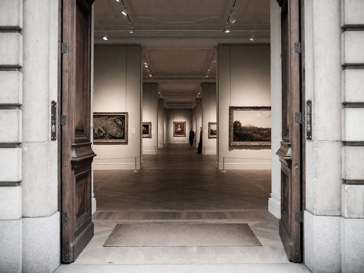 National Gallery of Armenia hosts unadvertised display of confiscated art