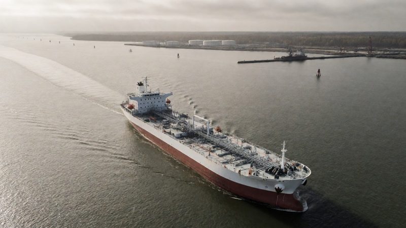 Russian diesel tanker heads to New York following Trump agreement