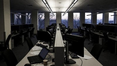 Ukrainian journalists face legal and military pressure